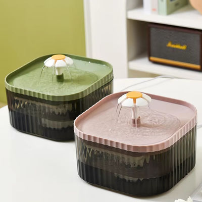 Une fontaine automatique pour les chats ABS, une fontaine pour animaux de compagnie