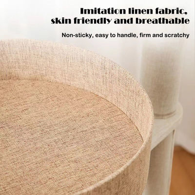 Tour de chat en bois entièrement enveloppée avec des boules suspendues remplaçables et des poteaux de sisal à gratter