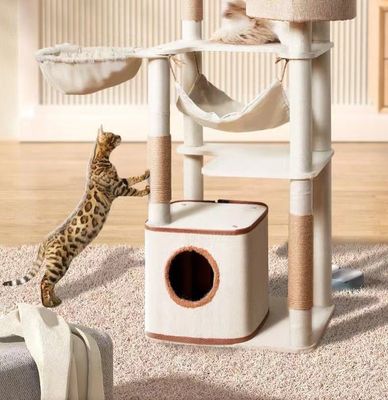 Function Fun Play 143cm Classic Cat Tree avec deux condos et un siège de grattage de chat Sisal