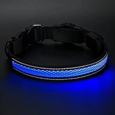 Collier pour chien en silicone en PVC réfléchissant et imperméable avec support de traceur pour étiquette d'air