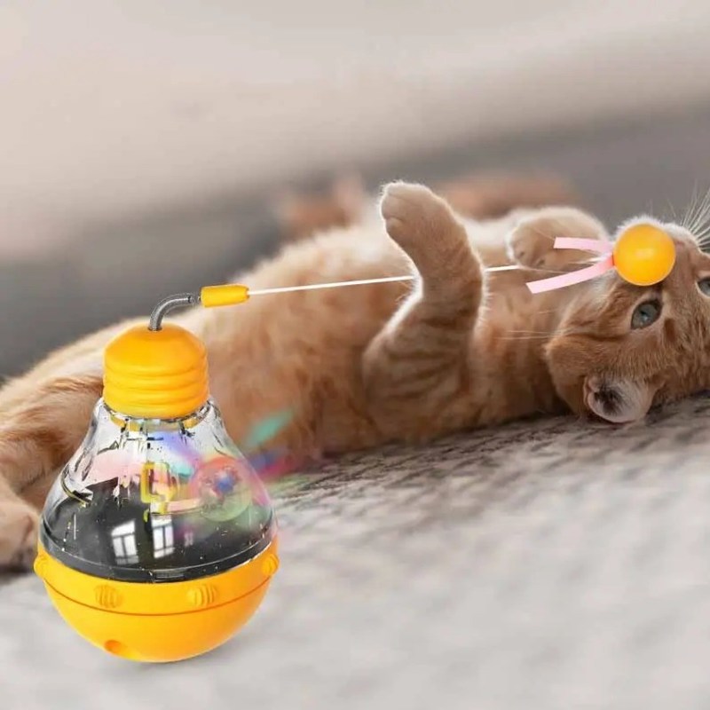 Jouet interactif de chat utilisé depuis longtemps, jouet amusant, bâtonnet de chat avec ampoule électrique et distributeur de nourriture qui fuit